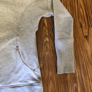 Lululemon Rest Day Pullover- Heathered Grey-Size 4